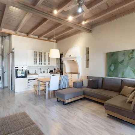 Marina View 펜션 *