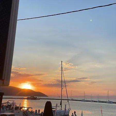 Marina View *